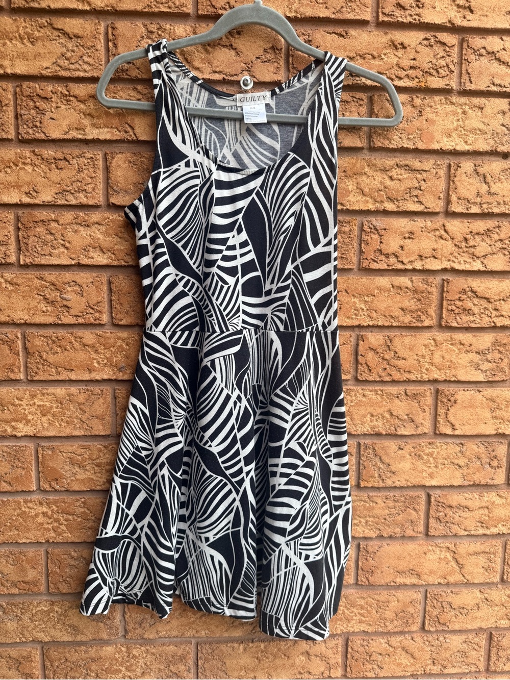 💫10/$25 • Guilty Black & White Palm Leaf Tank Dress